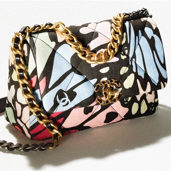 RARE! Chanel 19 Flap Bag Quilted Fabric Medium Blue, Multicolor - Picture 2 of 5